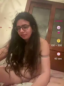 Snapshot of luciamaria01 chatting on 06-27-26, 09:32 luciamaria01 online show from 06-27-26, 09:32