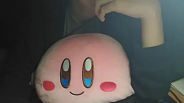 Snapshot of fox165 chatting on 11-28-25, 04:40 fox165 online show from 11-28-25, 04:40