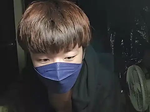 Snapshot of fox165 chatting on 04-10-26, 04:36 fox165 online show from 04-10-26, 04:36