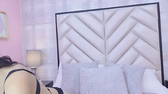 CristalShayy online show from 01-15-26, 11:57