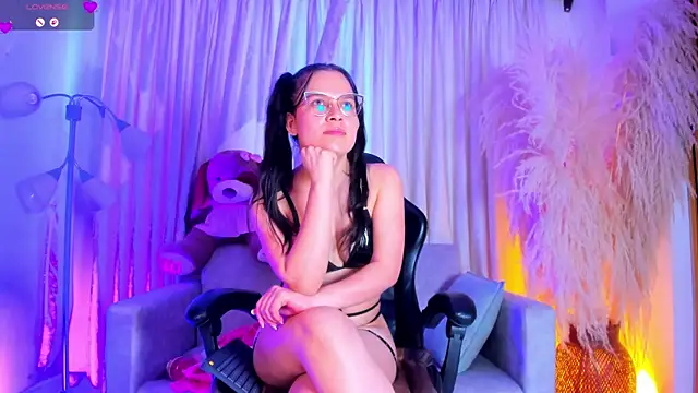 alejagarcia  online show from 06-23-26, 08:29