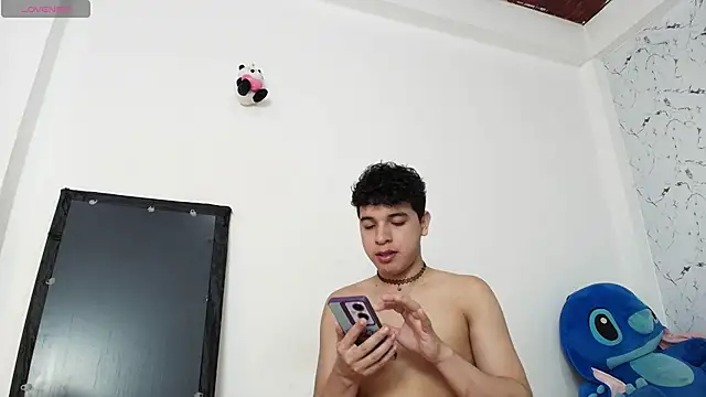 Dominic king7 online show from 11-09-25, 03:21