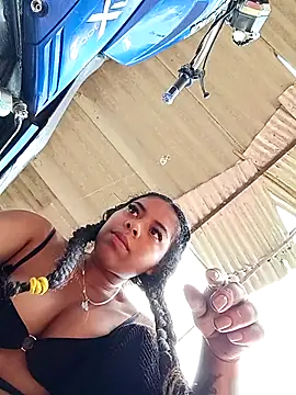 Amayavaldes online show from 12-17-25, 04:01