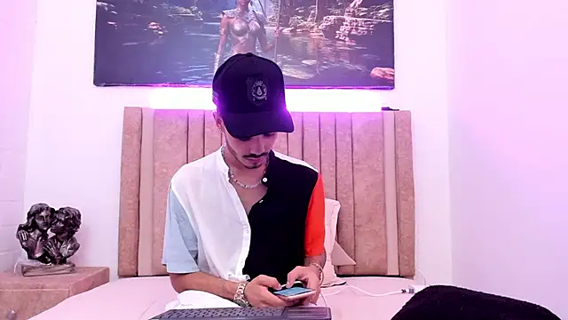 Timothe Evans online show from 01-08-26, 04:18