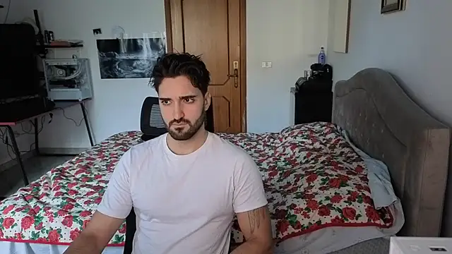 Al3xox02 online show from 01-11-26, 12:34