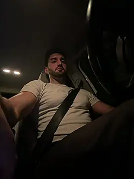 Snapshot of Al3xox02 chatting on 01-18-26, 02:15 Al3xox02 online show from 01-18-26, 02:15