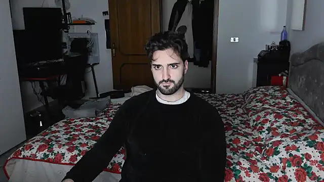 Al3xox02 online show from 01-05-26, 06:55