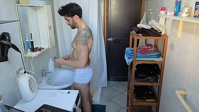 Al3xox02 online show from 03-25-26, 01:32