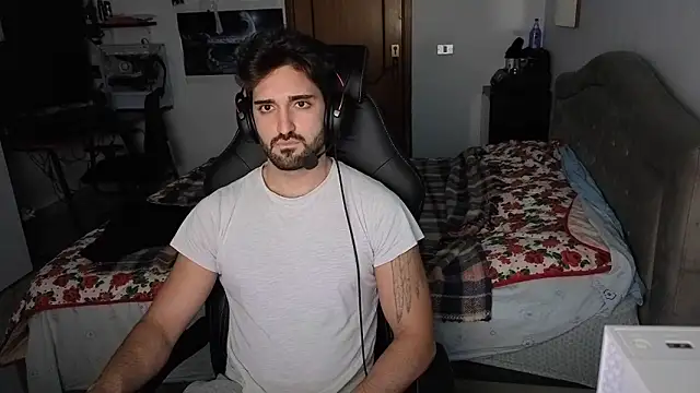 Al3xox02 online show from 01-13-26, 10:46