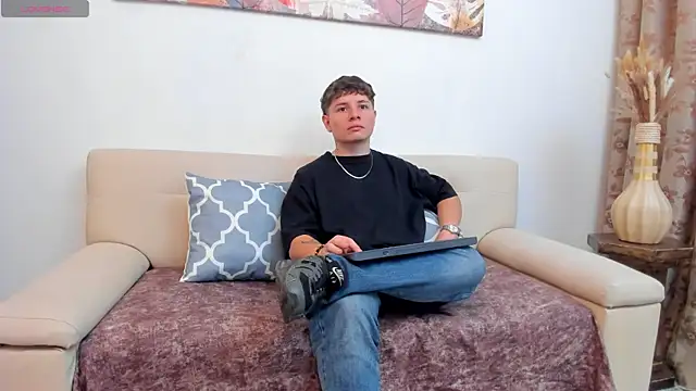 Leoo Miller online show from 10-08-25, 08:53