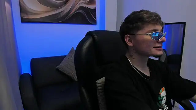 Leoo Miller online show from 03-03-26, 04:08