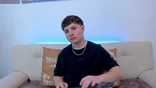 Leoo Miller online show from 11-01-25, 08:03