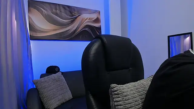 Leoo Miller online show from 02-18-26, 04:43