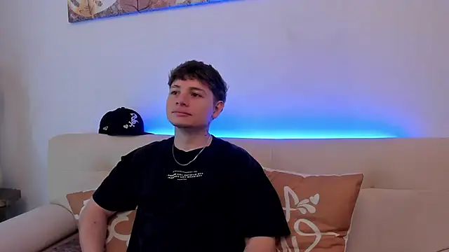 Leoo Miller online show from 10-24-25, 07:57