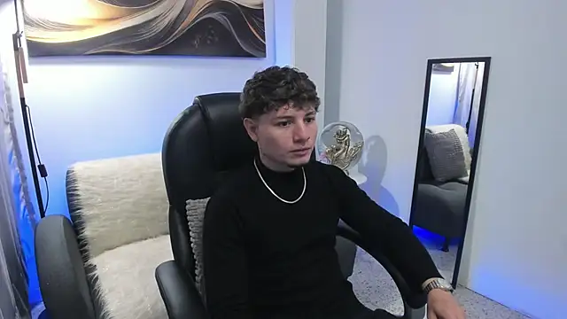 Leoo Miller online show from 01-14-26, 03:54