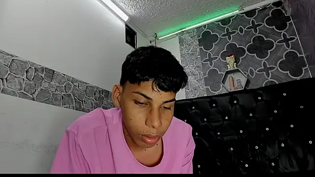 sexyboys cutex18 online show from 03-15-26, 10:06