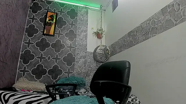 Snapshot of sexyboys_cutex18 chatting on 02-22-26, 04:59 sexyboys cutex18 online show from 02-22-26, 04:59