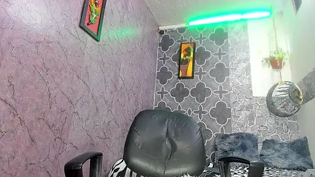 Snapshot of sexyboys_cutex18 chatting on 02-02-26, 09:03 sexyboys cutex18 online show from 02-02-26, 09:03