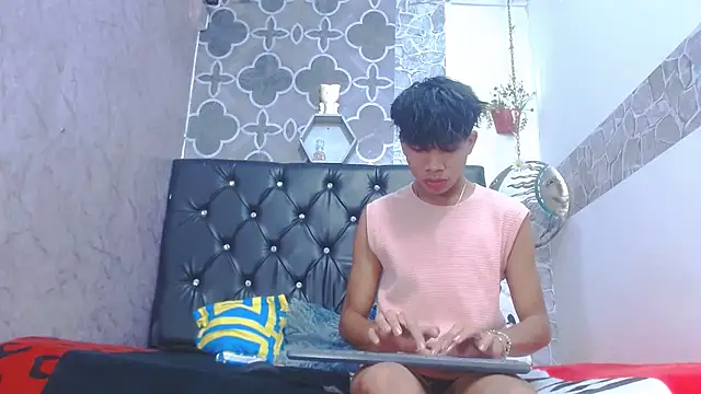 sexyboys cutex18 online show from 04-14-26, 03:00