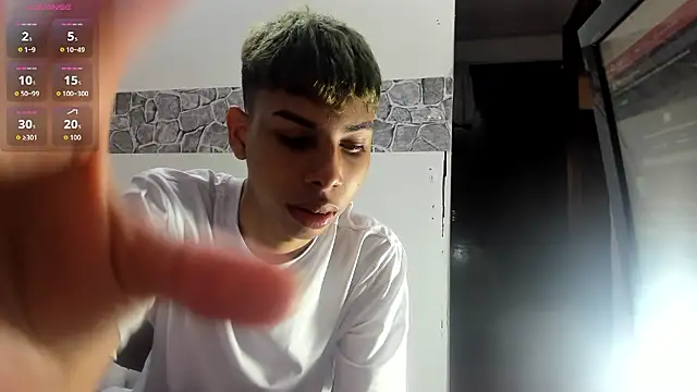 Snapshot of sexyboys_cutex18 chatting on 01-18-26, 08:23 sexyboys cutex18 online show from 01-18-26, 08:23