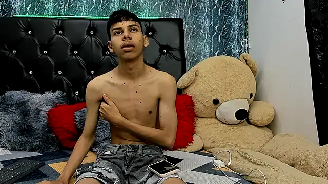 sexyboys cutex18 online show from 11-11-25, 07:52