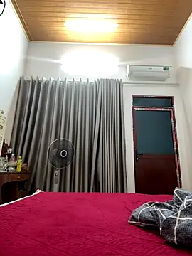 Snapshot of Hug6626 chatting on 10-05-25, 09:22 Hug6626 online show from 10-05-25, 09:22