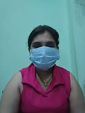 Snapshot of yourbeautyqueen chatting on 07-04-26, 07:29 yourbeautyqueen online show from 07-04-26, 07:29
