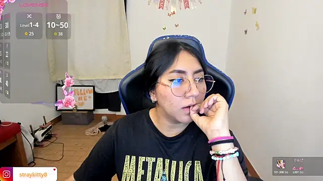 LoveLyy- online show from 02-20-26, 09:50