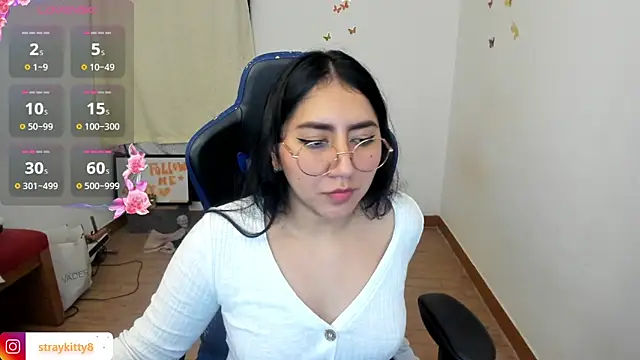 LoveLyy- online show from 01-08-26, 11:22