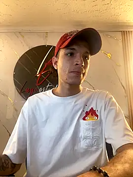 santyrestrepo online show from 11-28-25, 06:57