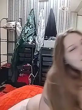 Snapshot of AugustRayn chatting on 06-11-26, 02:53 AugustRayn online show from 06-11-26, 02:53
