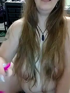 AugustRayn online show from 12-23-25, 04:01