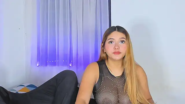 Sexy Couple Xx online show from 10-23-25, 10:25