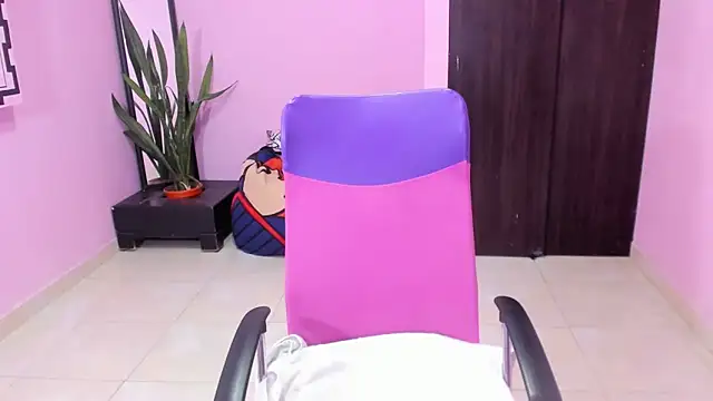 blondie dirtysquirt online show from 10-30-25, 07:22