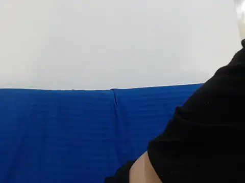 Snapshot of ASS_DIRTY chatting on 10-19-25, 06:32 ASS DIRTY online show from 10-19-25, 06:32