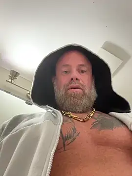 Snapshot of Muscledick40 chatting on 02-23-26, 02:57 Muscledick40 online show from 02-23-26, 02:57