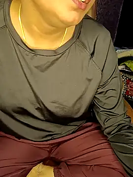 Snapshot of Kittibhabhi-9 chatting on 10-12-25, 05:42 Kittibhabhi-9 online show from 10-12-25, 05:42