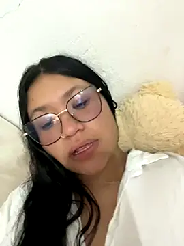 Snapshot of MaviEvil_ chatting on 10-18-25, 03:41 MaviEvil online show from 10-18-25, 03:41