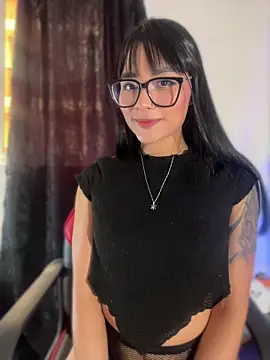 AlannaDollx online show from 11-16-25, 05:39