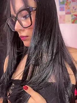 AlannaDollx online show from 04-17-26, 04:32