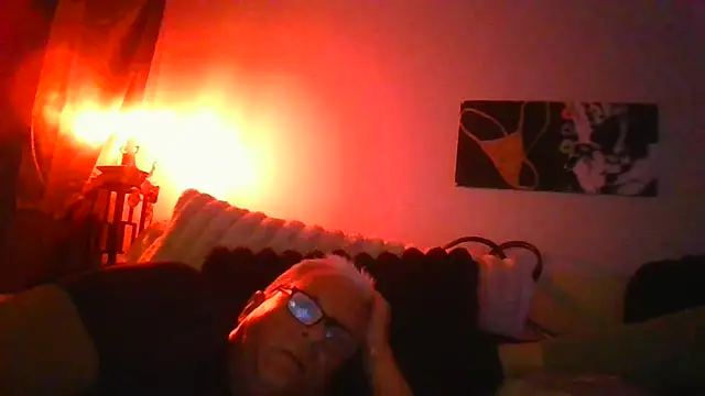 Snapshot of nvthvn555 chatting on 10-11-25, 07:09 nvthvn555 online show from 10-11-25, 07:09
