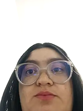 Mia glow  online show from 01-07-26, 03:33