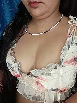 Snapshot of Rashmi_011 chatting on 07-02-26, 12:00 Rashmi 011 online show from 07-02-26, 12:00