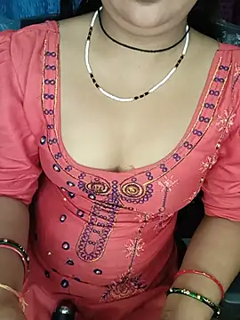 Snapshot of Rashmi_011 chatting on 06-29-26, 12:28 Rashmi 011 online show from 06-29-26, 12:28