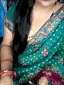 Snapshot of Rashmi_011 chatting on 06-10-26, 12:45 Rashmi 011 online show from 06-10-26, 12:45