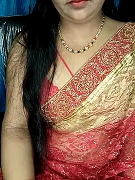 Snapshot of Rashmi_011 chatting on 06-02-26, 12:54 Rashmi 011 online show from 06-02-26, 12:54