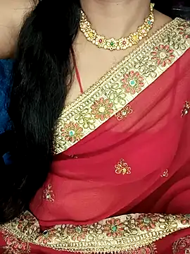 Snapshot of Rashmi_011 chatting on 06-04-26, 12:48 Rashmi 011 online show from 06-04-26, 12:48
