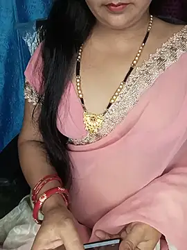 Snapshot of Rashmi_011 chatting on 06-09-26, 12:44 Rashmi 011 online show from 06-09-26, 12:44