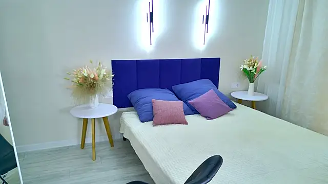 Alexis Lovely online show from 04-08-26, 05:09