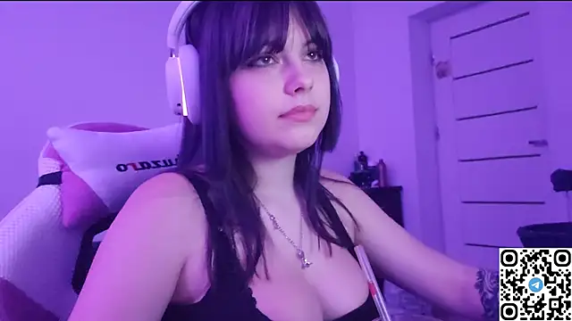 KristiBloom online show from 11-14-25, 09:18